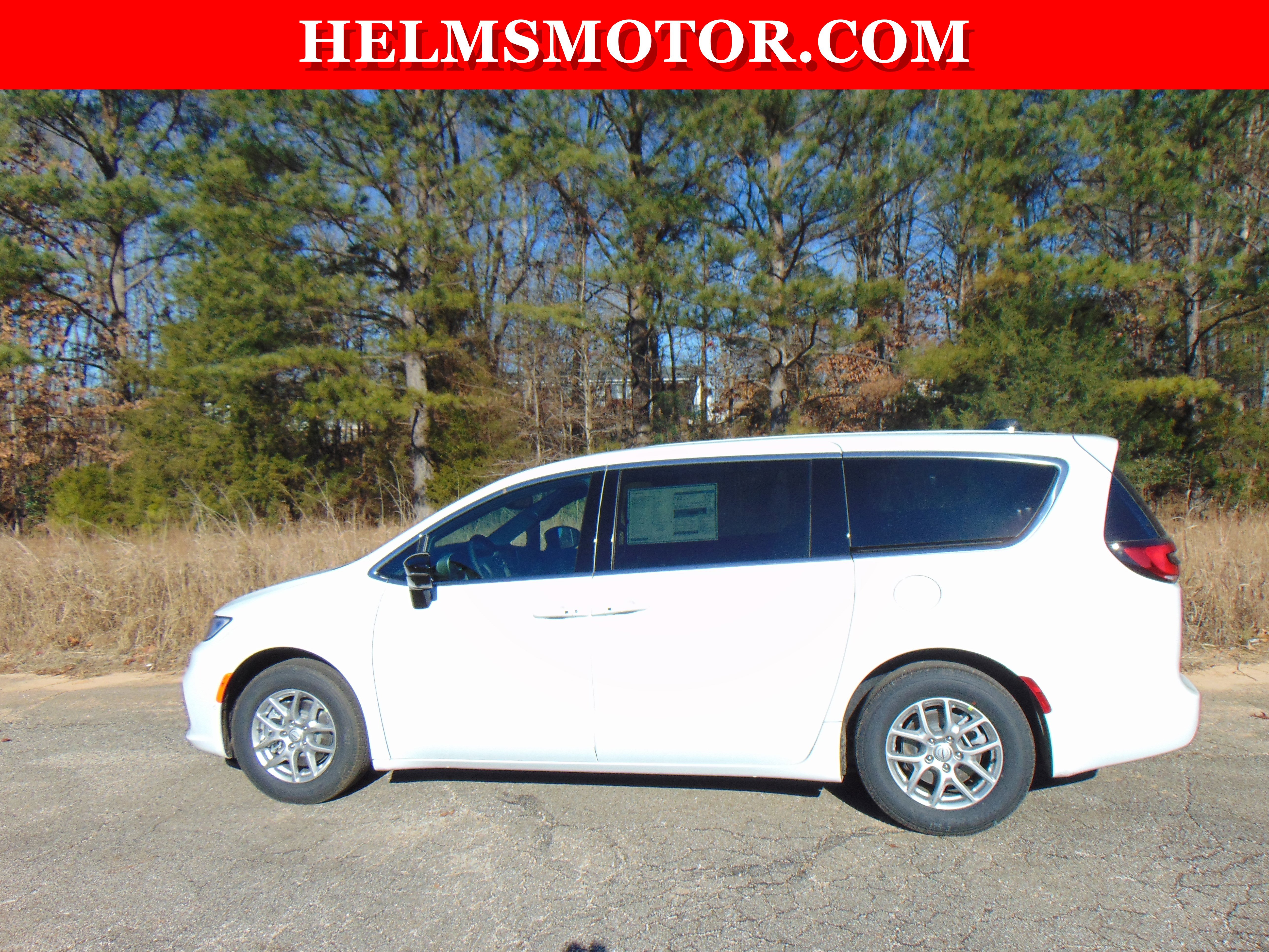 New 2026 Chrysler Pacifica Select image 5