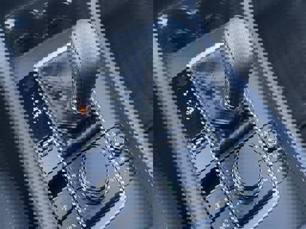 Used 2025 MAZDA MAZDA3 s image 15