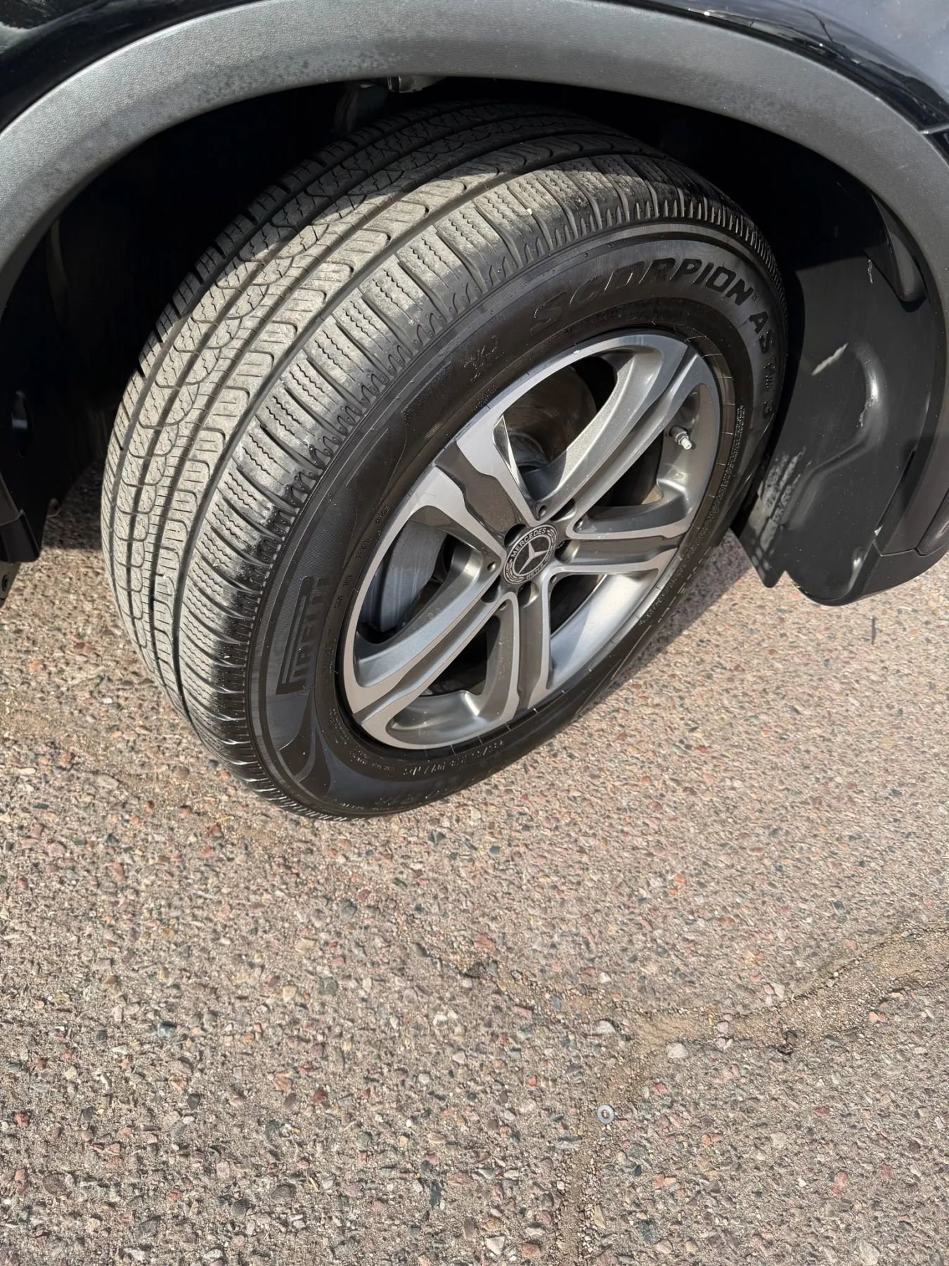 Used 2018 Mercedes-Benz GLC 300 w/ Premium Package image 15