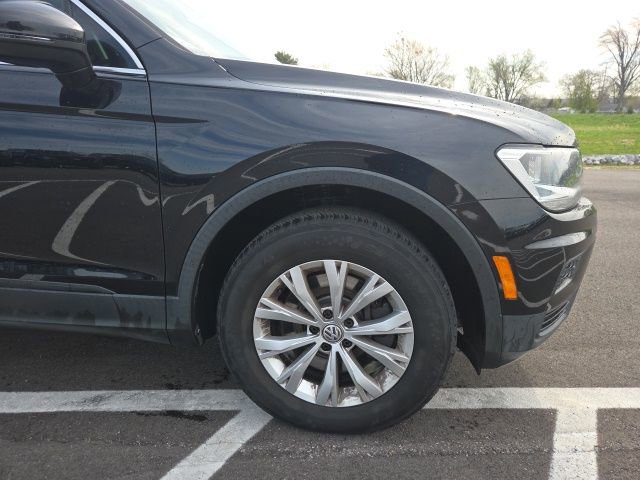 Used 2019 Volkswagen Tiguan SE image 4