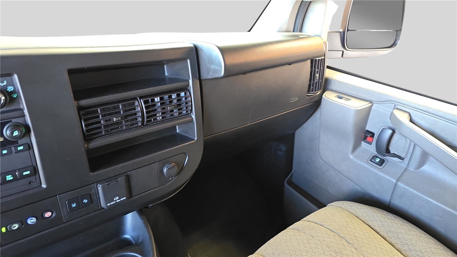 Used 2023 Chevrolet Express 3500 LT w/ LT Preferred Equipment Group image 22