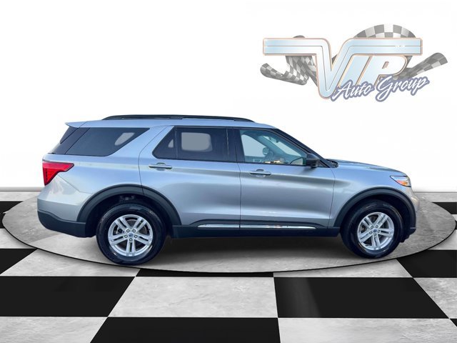 Used 2024 Ford Explorer XLT w/ Class IV Trailer Tow Package AWD/4WD image 2