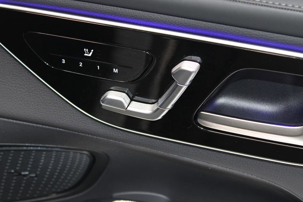 Used 2024 Mercedes-Benz GLC 300 4MATIC image 26