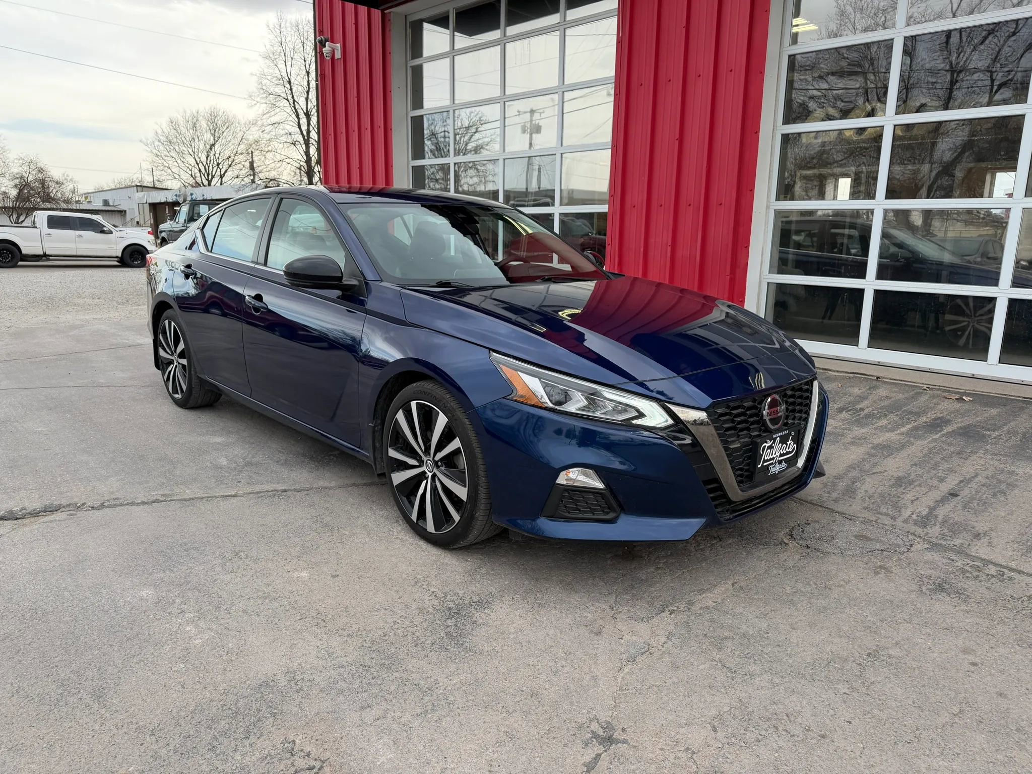 Used 2020 Nissan Altima 2.5 SR w/ Premium Package image 2