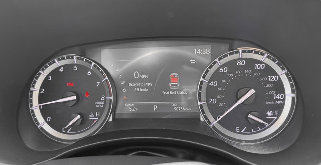 Used 2022 Toyota Highlander XLE AWD/4WD image 13