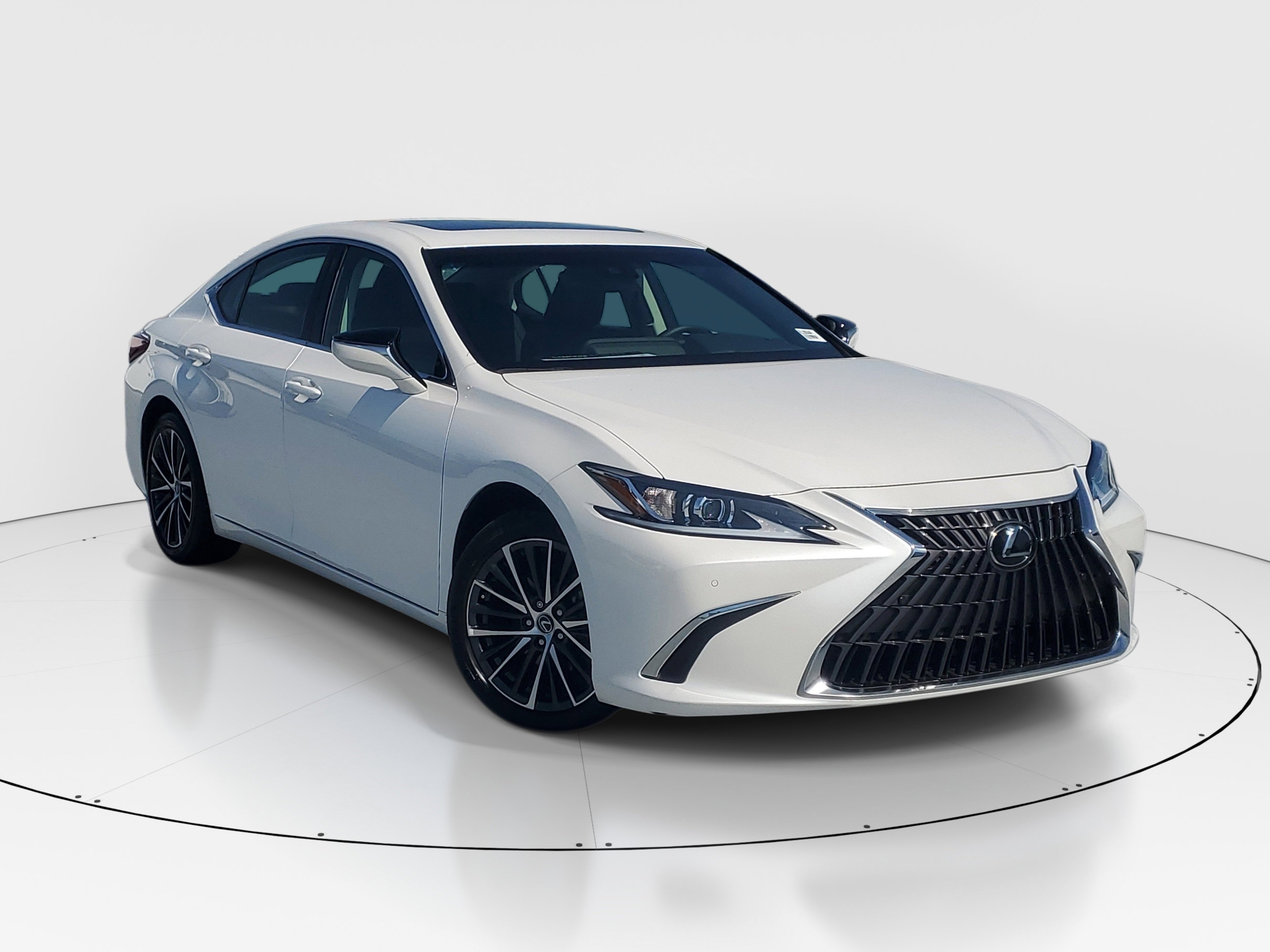 Used 2025 Lexus ES 350 w/ Premium Package FWD image 2