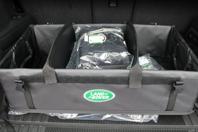 New 2025 Land Rover Range Rover Long Wheelbase SE image 11