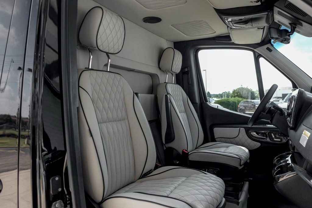 New 2024 Mercedes-Benz Sprinter 3500 image 29