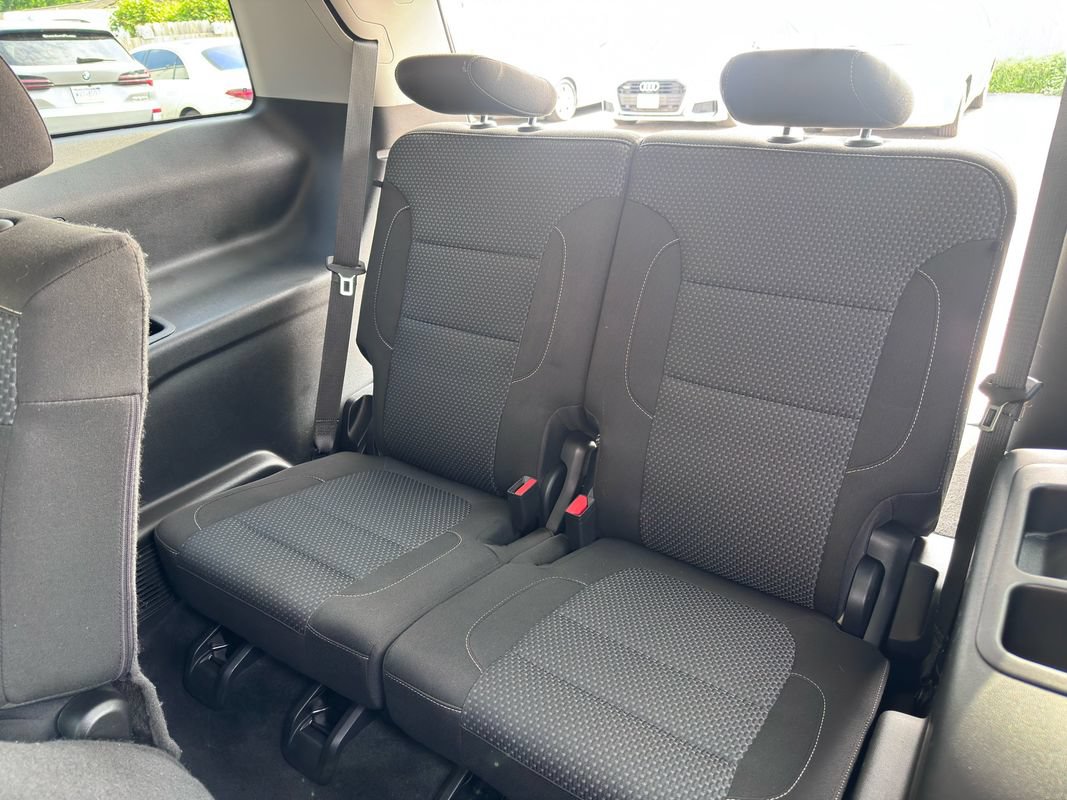 Used 2020 GMC Acadia SLE w/ Driver Convenience Package FWD image 33