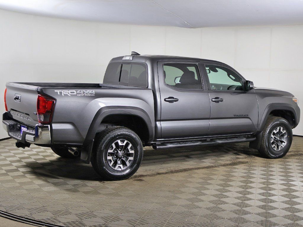 Used 2019 Toyota Tacoma TRD Off-Road image 9