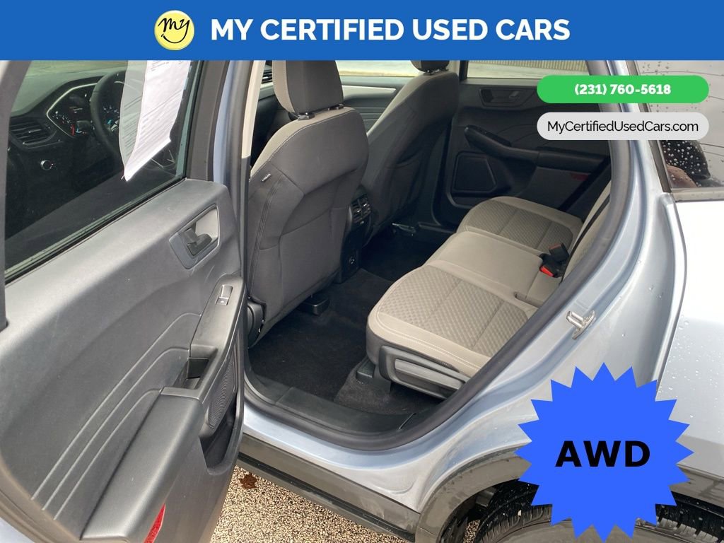 Used 2022 Ford Escape SE w/ Cold Weather Package image 22