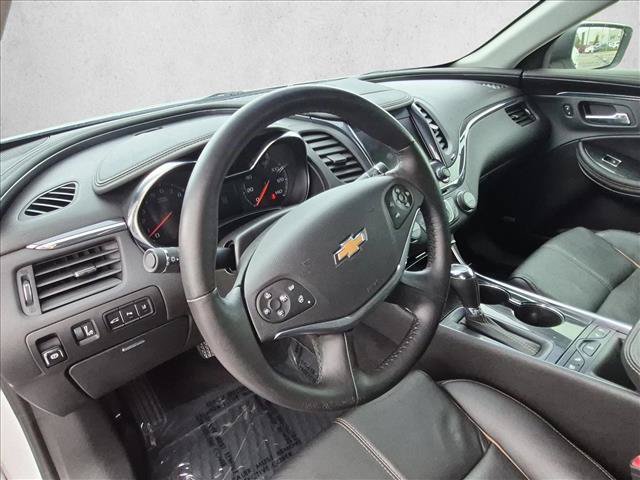 Used 2017 Chevrolet Impala Premier w/ Enhanced Convenience Package FWD image 10