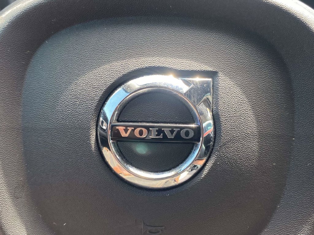 Used 2024 Volvo S60 B5 Plus AWD/4WD image 31