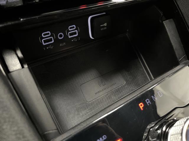 Used 2023 Jeep Grand Cherokee Limited w/ Luxury Tech Group II image 23