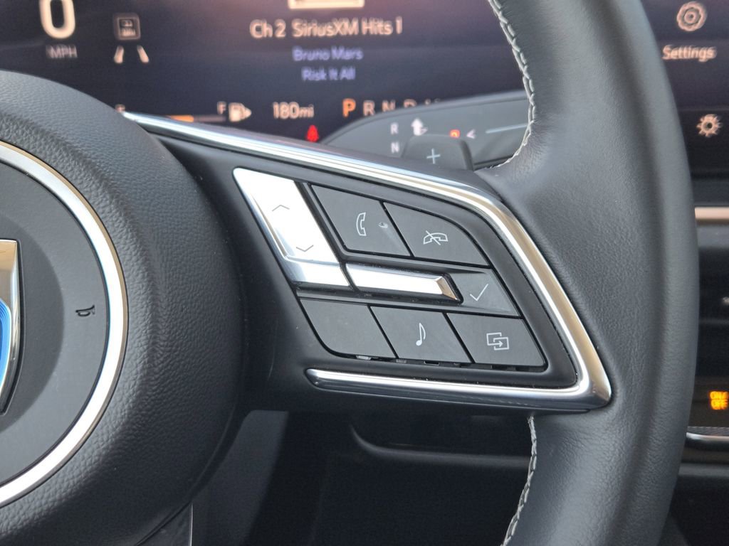 Used 2025 Buick Envision Sport Touring image 24