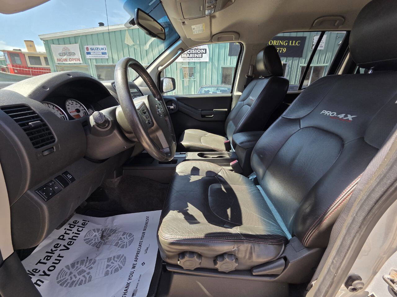 Used 2011 Nissan Xterra PRO-4X w/ Pro-4x Leather Pkg AWD/4WD image 16