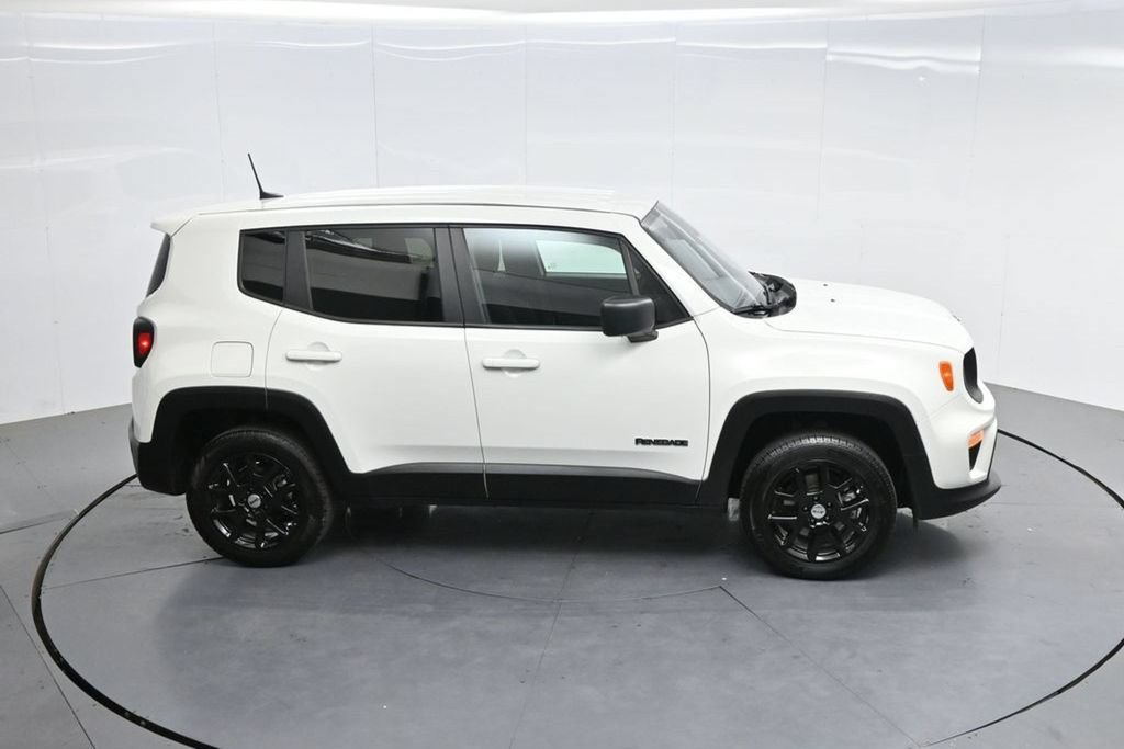 Used 2023 Jeep Renegade Latitude AWD/4WD image 50