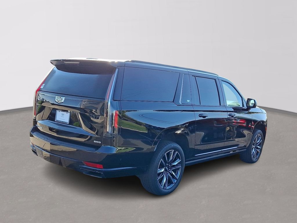 Used 2022 Cadillac Escalade ESV Sport Platinum image 4