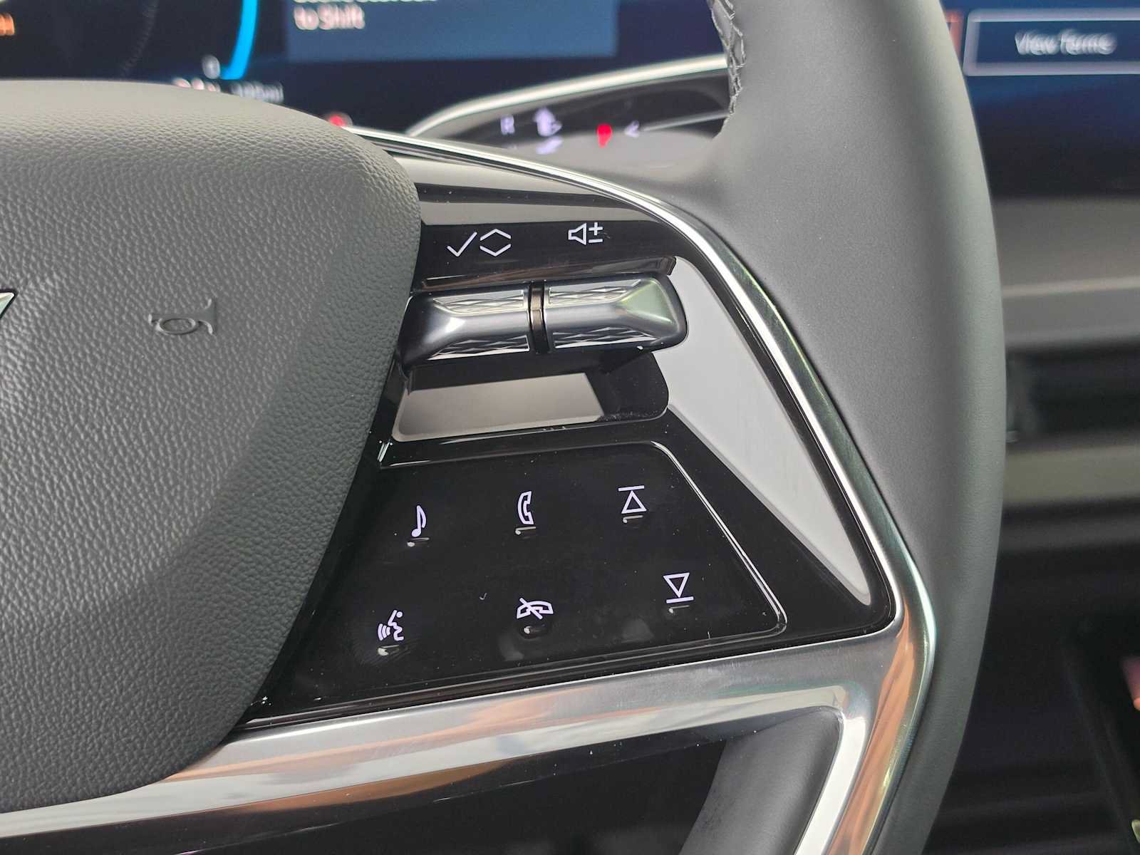 New 2027 Cadillac Vistiq Luxury AWD/4WD image 32