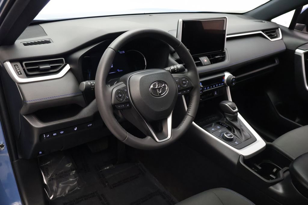 Certified 2024 Toyota RAV4 SE w/ Convenience Package AWD/4WD image 15
