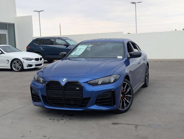 New 2026 BMW M440i w/ Premium Package RWD image 3