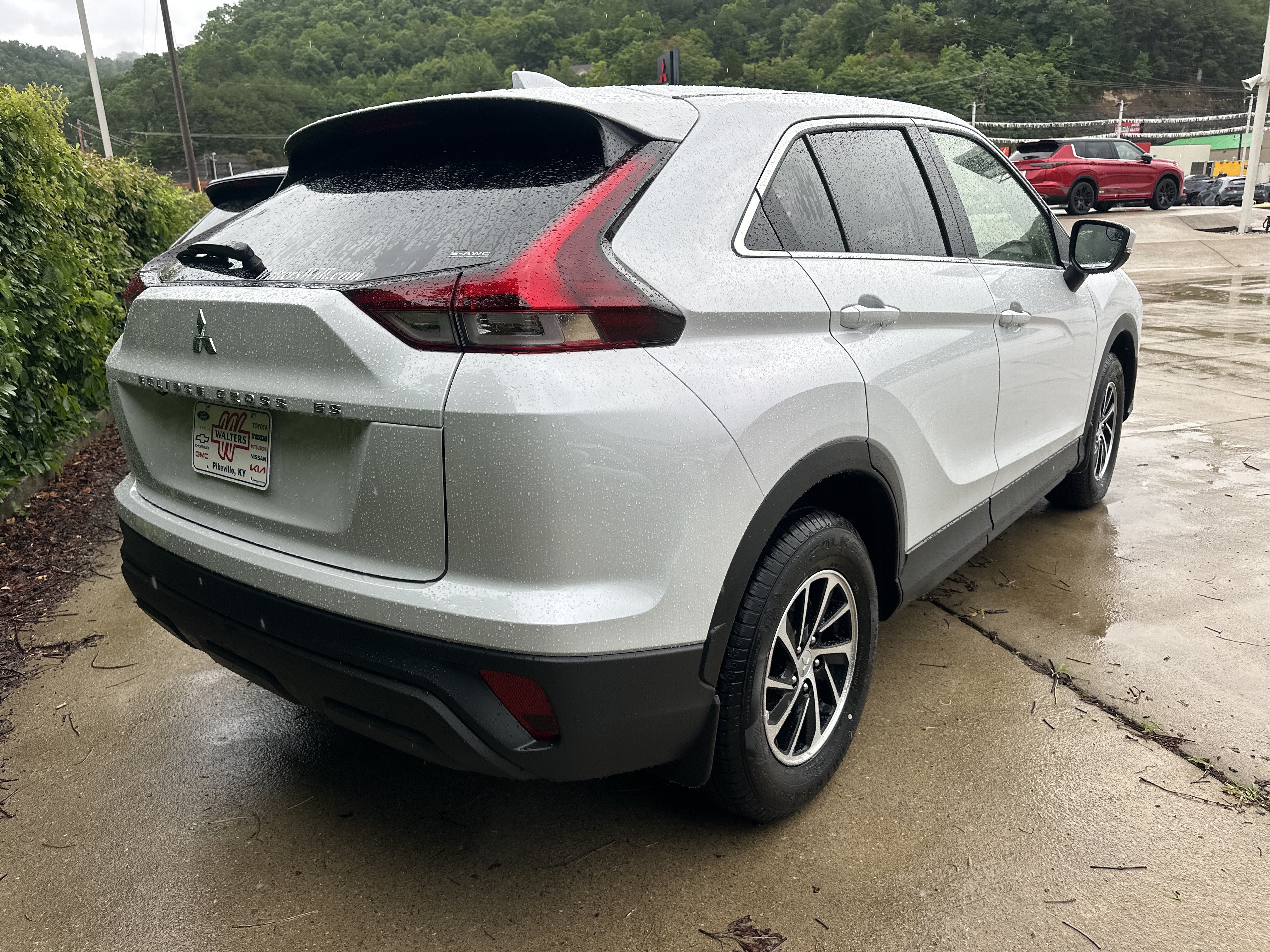 New 2026 Mitsubishi Eclipse Cross ES AWD/4WD image 2