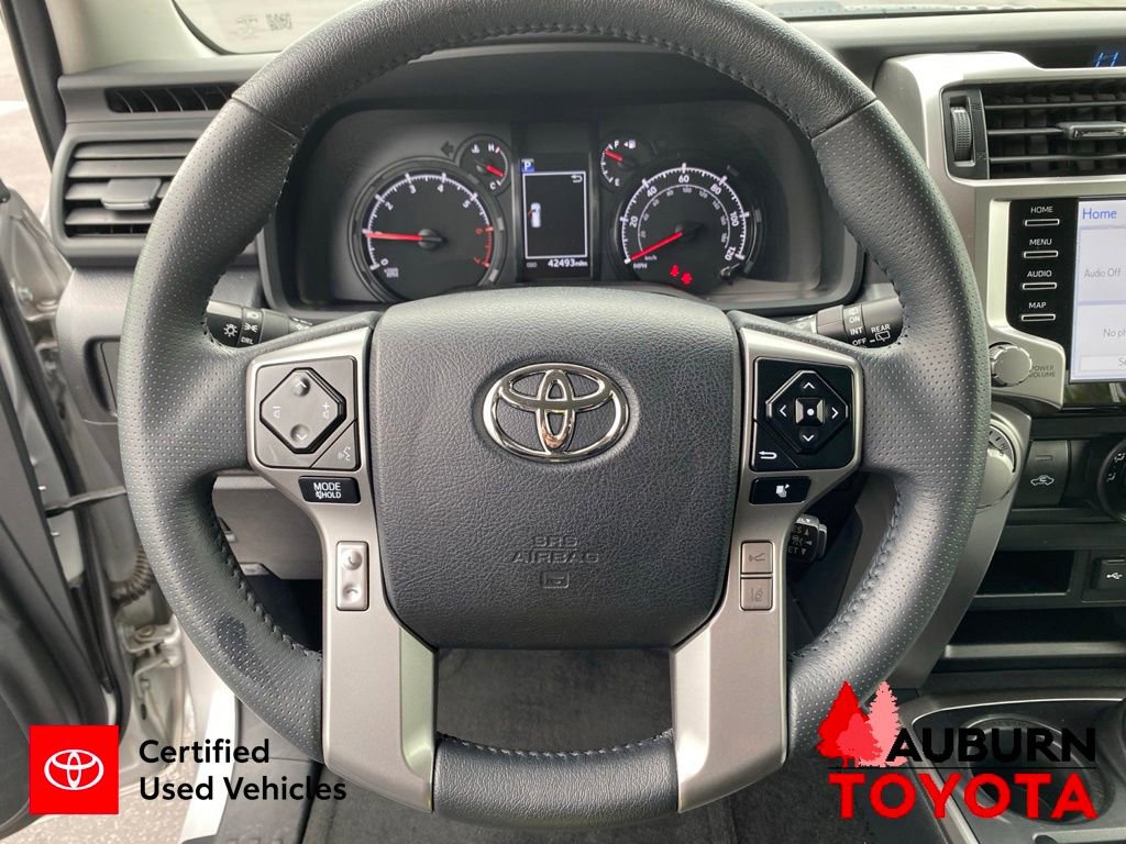 Used 2023 Toyota 4Runner SR5 AWD/4WD image 32