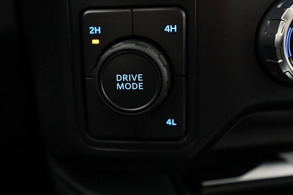 Used 2025 Ford F450 Platinum w/ FX4 Off-Road Package image 24