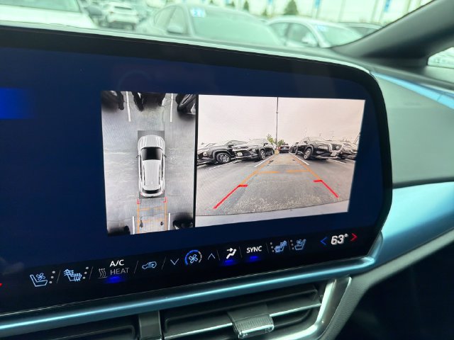 Certified 2024 Chevrolet Equinox EV LT FWD image 21