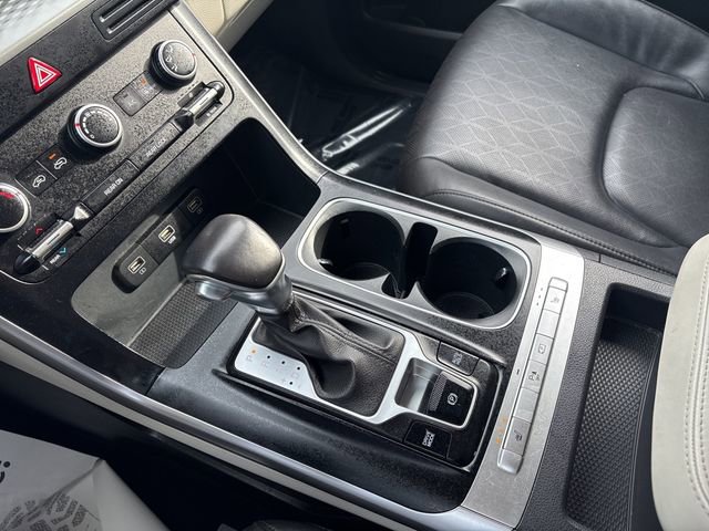 Used 2024 Kia Carnival LX image 19