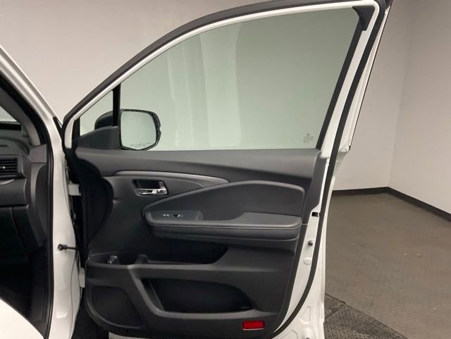 Certified 2023 Honda Ridgeline RTL image 24