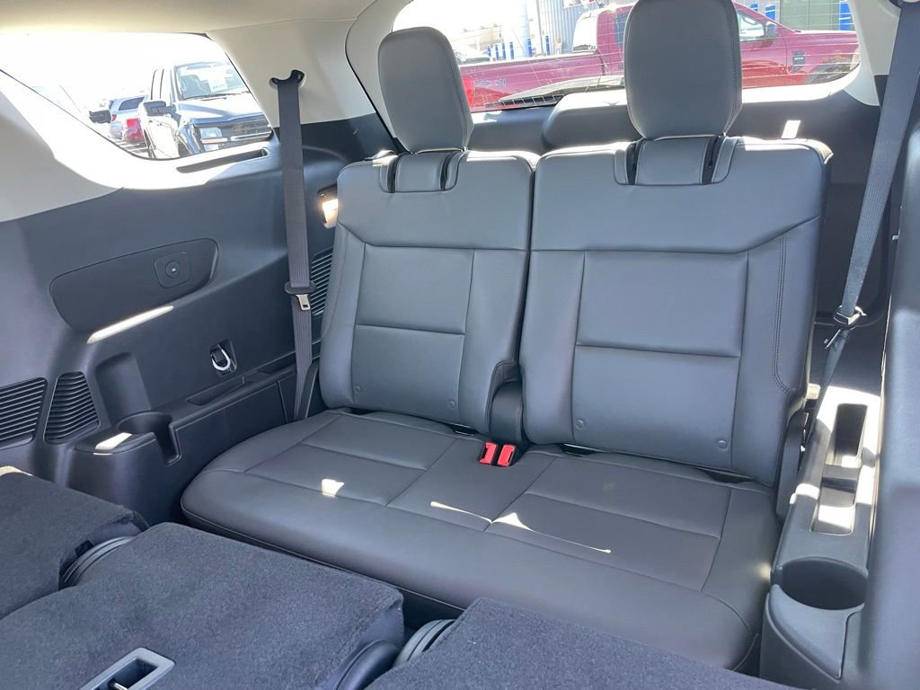 New 2026 Ford Explorer Active w/ Active Comfort Package AWD/4WD image 9