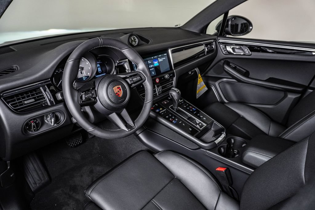 New 2026 Porsche Macan S AWD/4WD image 4