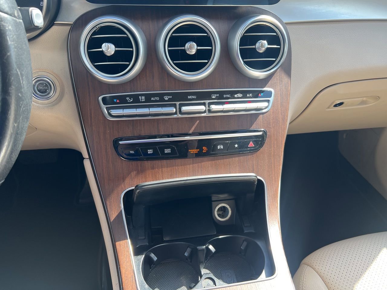 Used 2021 Mercedes-Benz GLC 300 image 29