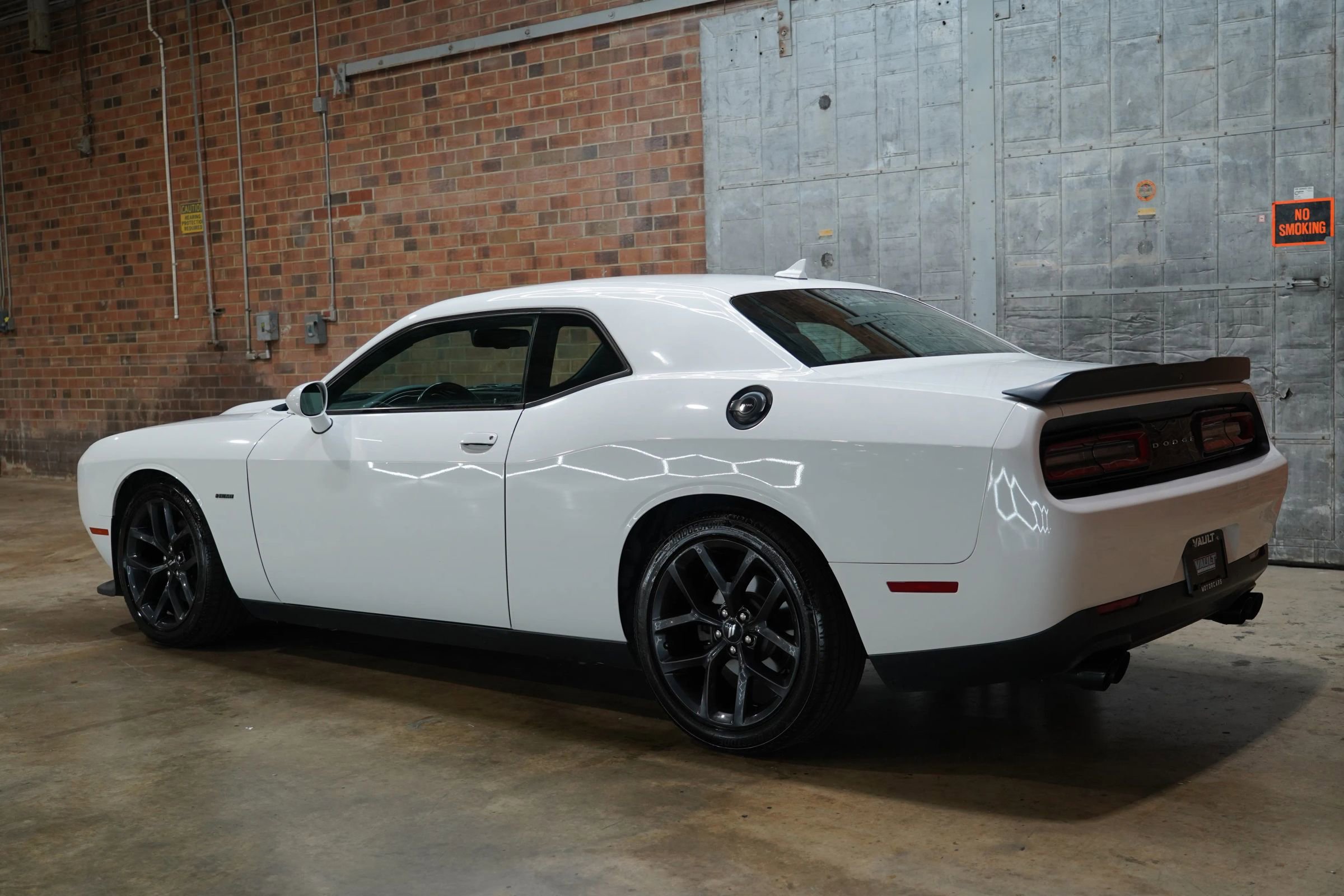 Used 2019 Dodge Challenger R/T w/ Blacktop Package image 13