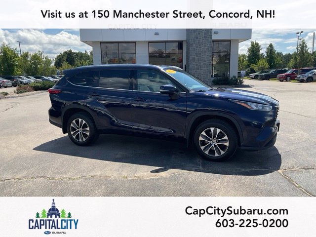 Used 2020 Toyota Highlander XLE AWD/4WD image 1