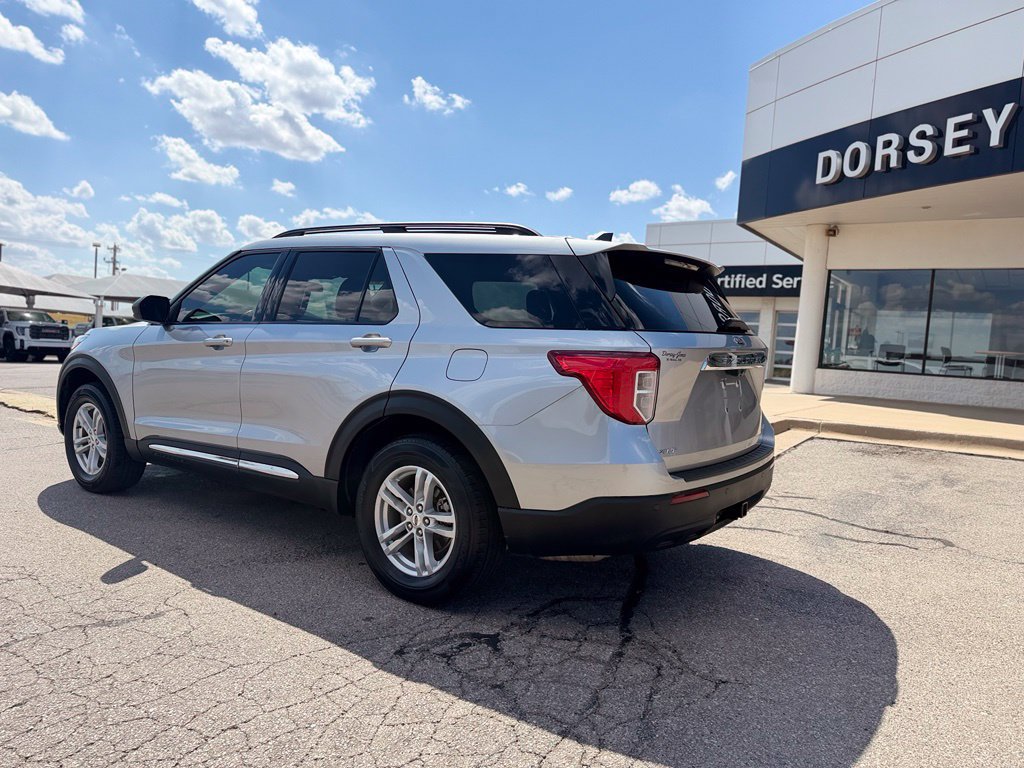 Used 2022 Ford Explorer XLT w/ Class IV Trailer Tow Package AWD/4WD image 7