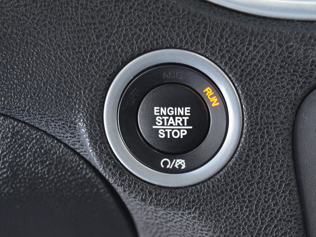 Used 2020 Dodge Charger SXT image 16