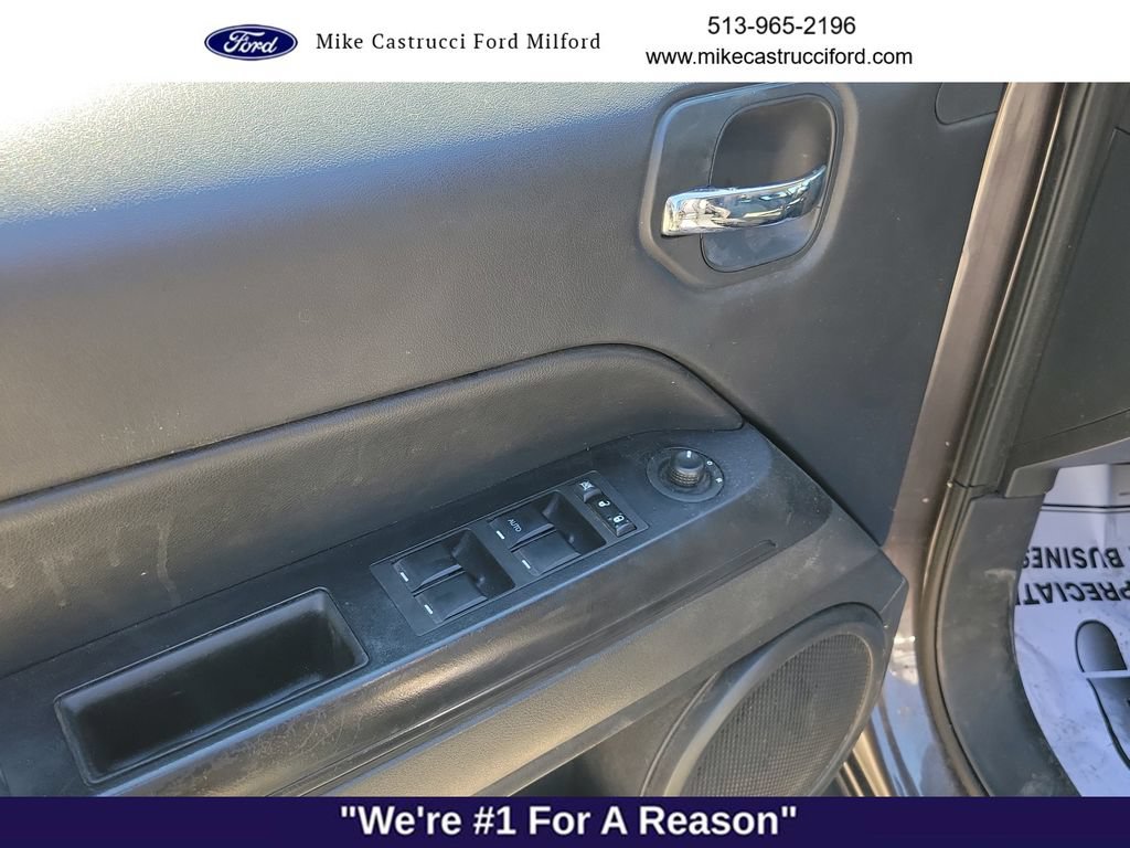 Used 2015 Jeep Patriot Latitude FWD image 18