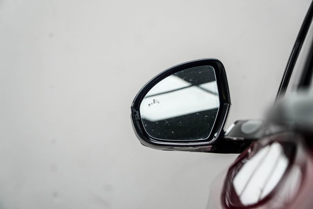Used 2024 Lincoln Nautilus Reserve AWD/4WD image 14