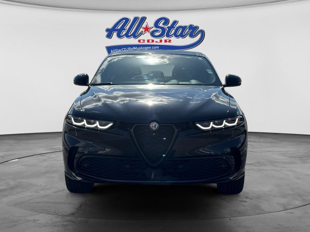 Used 2024 Alfa Romeo Tonale Veloce w/ Active Assist Package AWD/4WD image 2