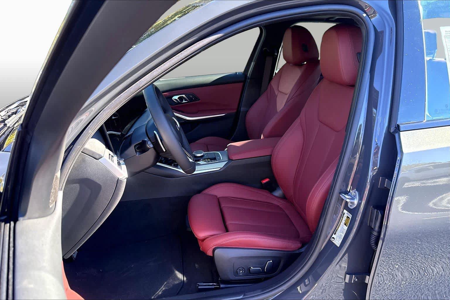 New 2026 BMW 330i Sedan w/ M Sport Package RWD image 9