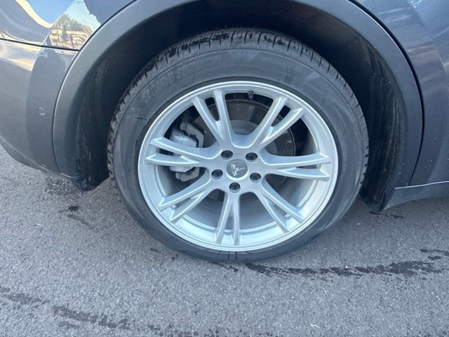 Used 2021 Tesla Model Y Long Range AWD/4WD image 18