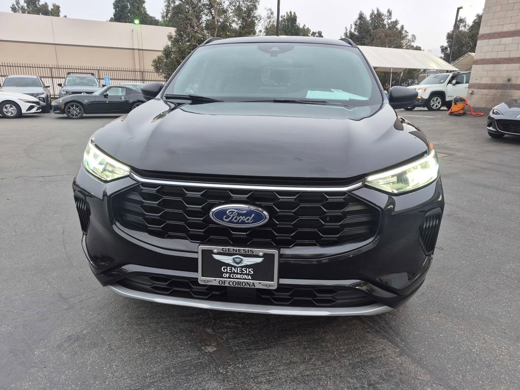 Used 2024 Ford Escape ST-Line image 11