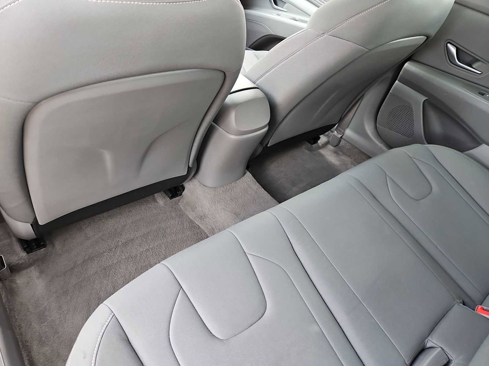 Certified 2023 Hyundai Elantra SEL w/ Convenience Package image 18