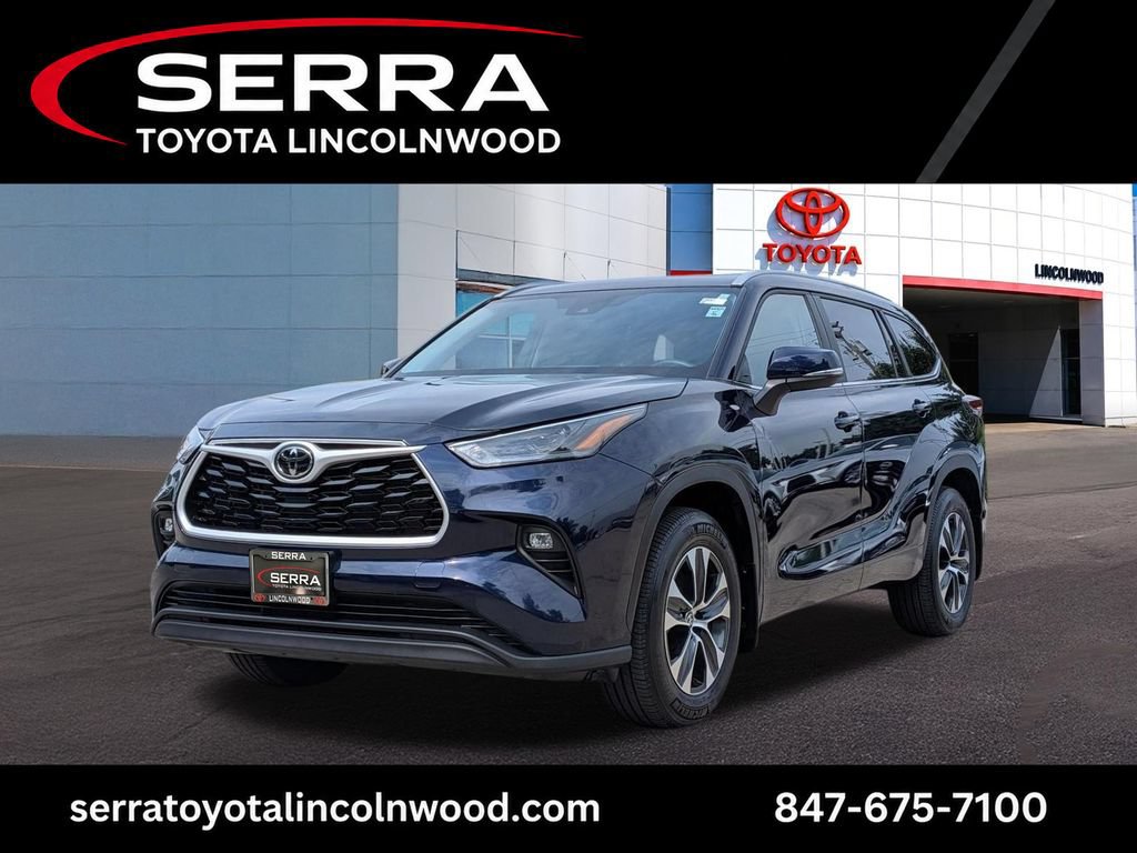 Used 2026 Toyota Highlander XLE AWD/4WD image 1