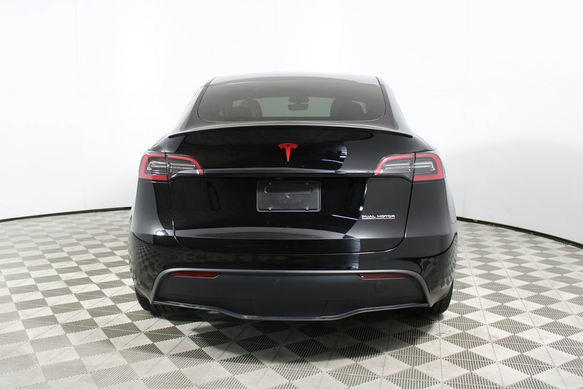 Used 2023 Tesla Model Y Performance AWD/4WD image 29