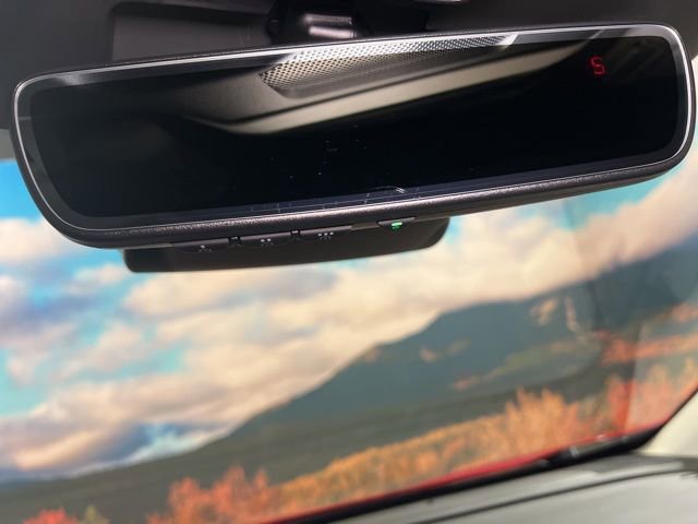 Used 2025 Subaru Crosstrek 2.0i Premium image 40