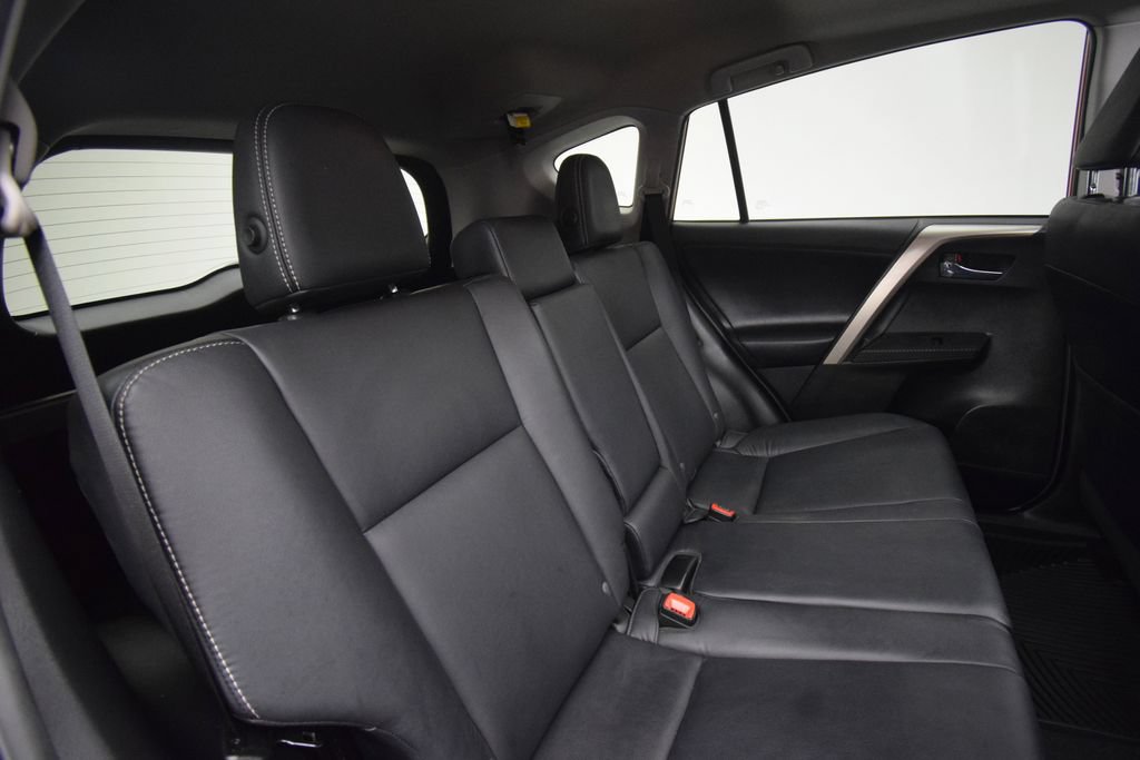 Used 2015 Toyota RAV4 Limited w/ Technology Package AWD/4WD image 23