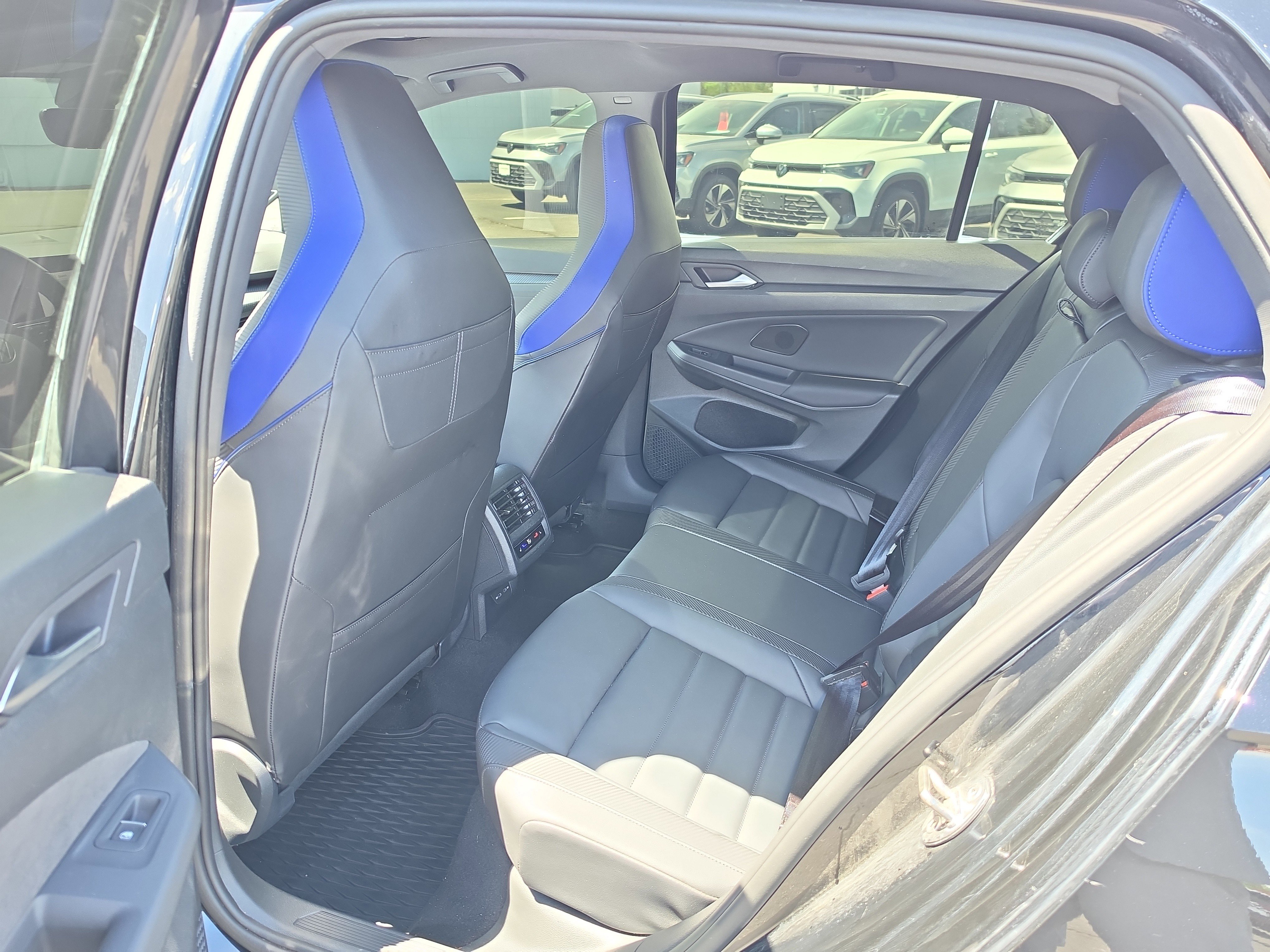Used 2024 Volkswagen Golf R AWD/4WD image 15